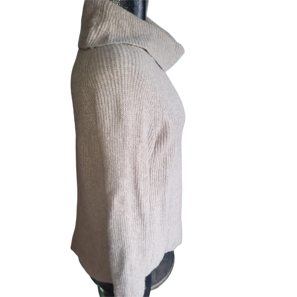 Tahari Cream Merino Wool Blend Turtleneck Sweater Size S - Picture 4 of 7